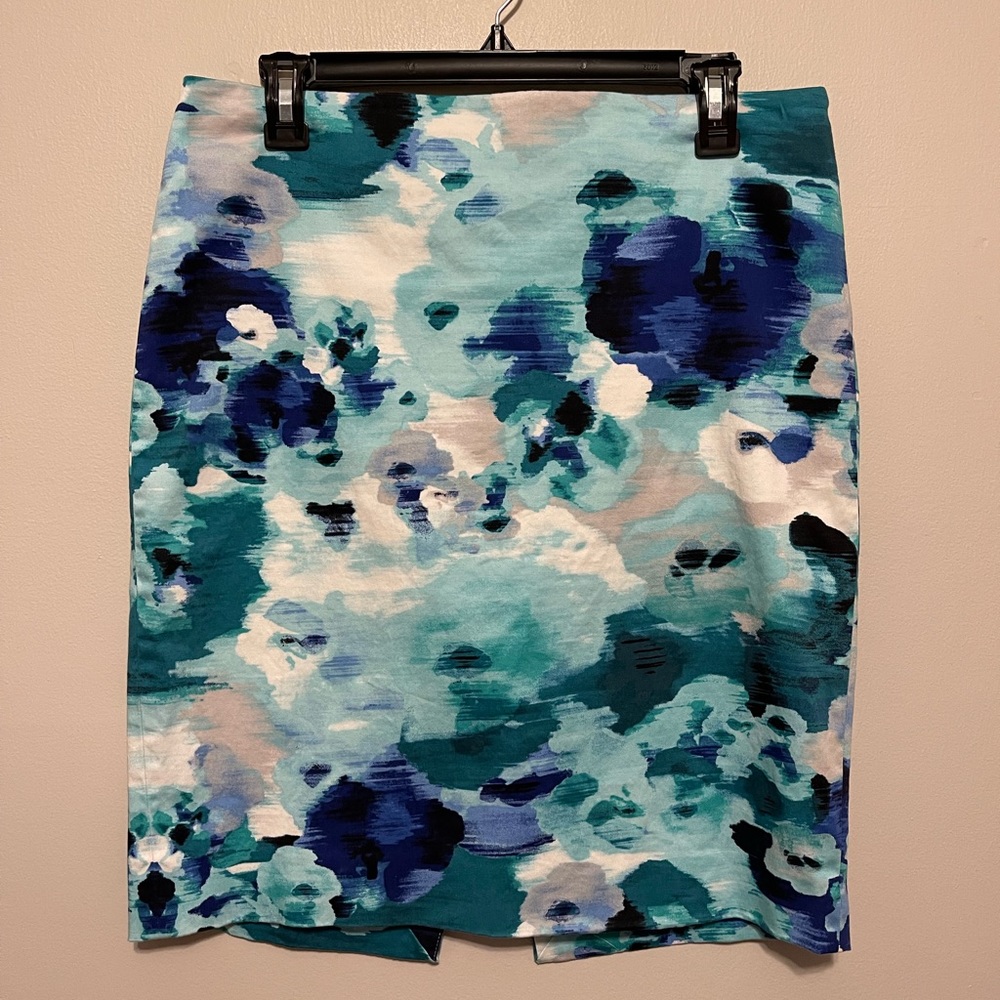 White House Black Market Pencil Skirt